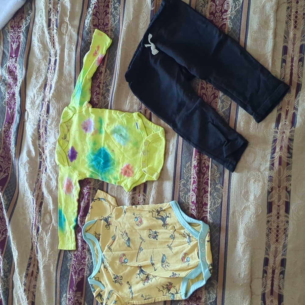 ❣5 for $25 Sale❣ Dr. Seuss Onesie With Black Pants & Tie-dye Onesie